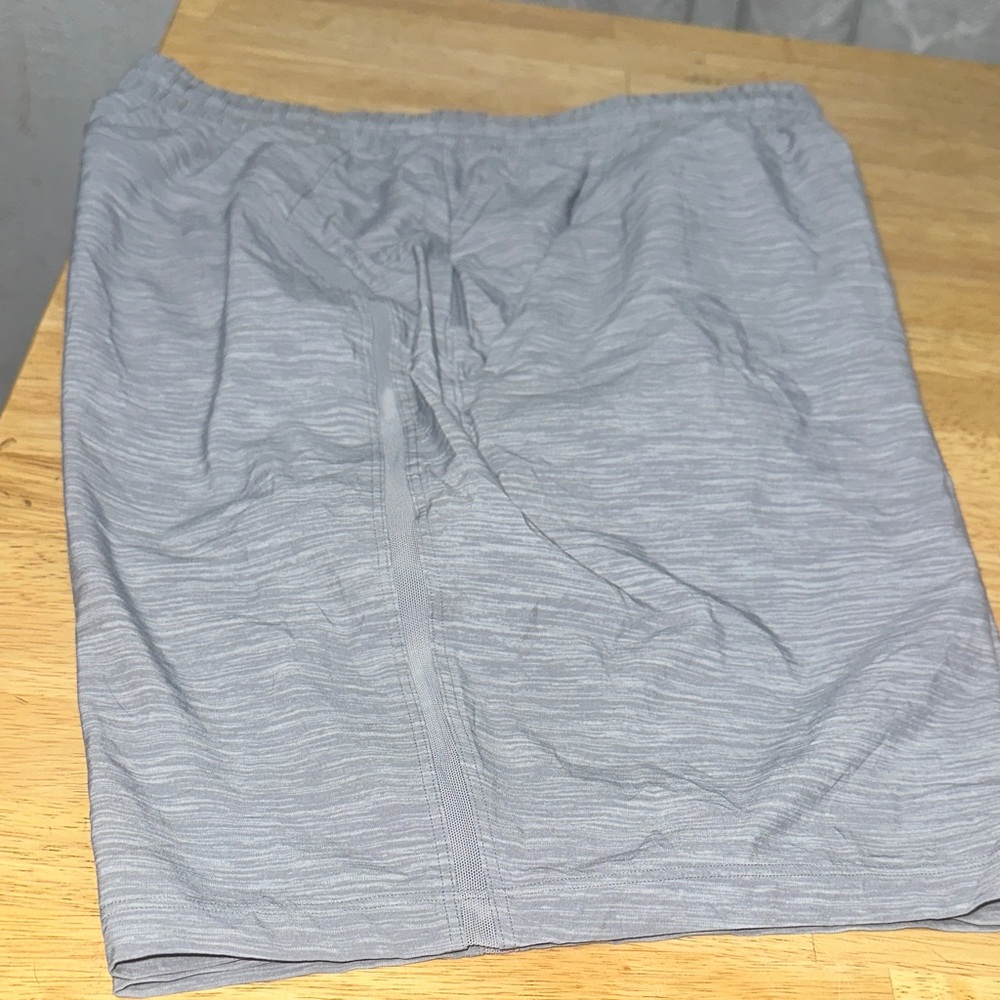 Men's Gray Active Drawstring Shorts Lululemon - image 4